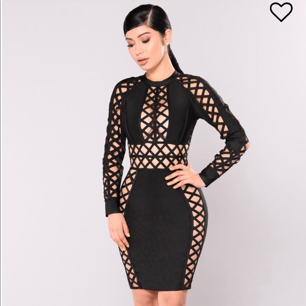 Fashion Nova bandage dress